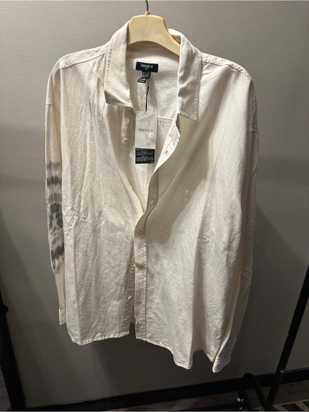 Forever 21 Men's Cream Button-Down Shirt with Gray Sleeve Accent